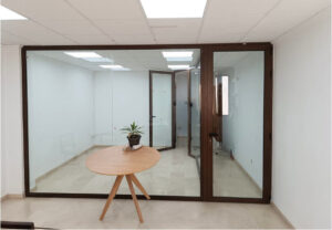 cortina cristal oficina caceres